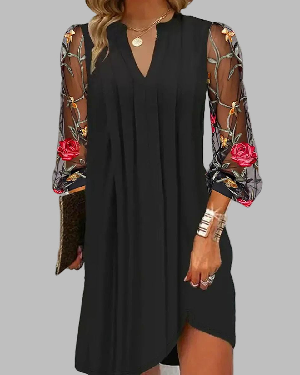 Renée | Elegant Long Dress for Women with Embroidered Sleeves