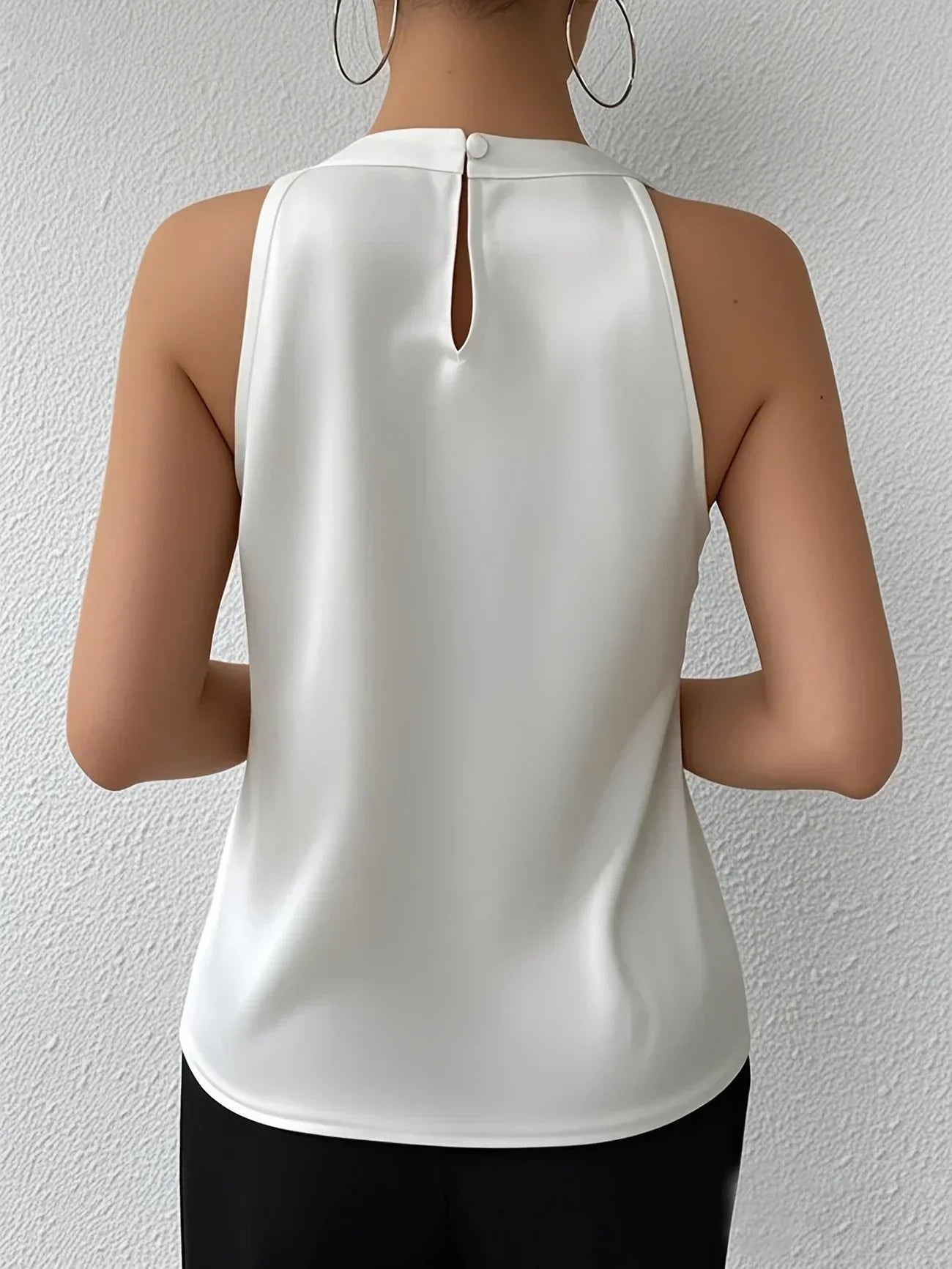 Cerys | Elegant Sleeveless Blouse