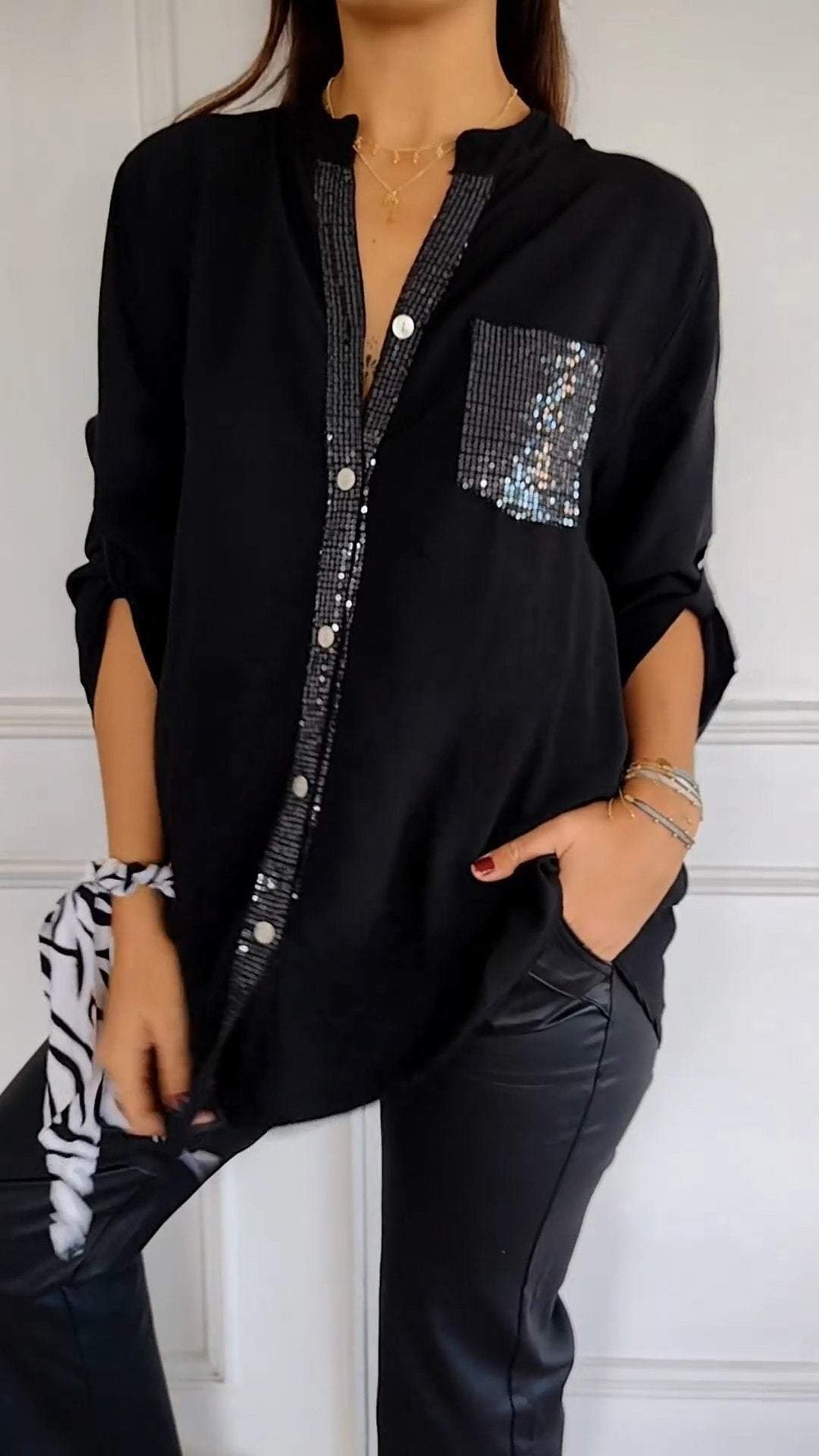 COTTON V™ | V-Neck Sequin Mid-Sleeve Casual Top