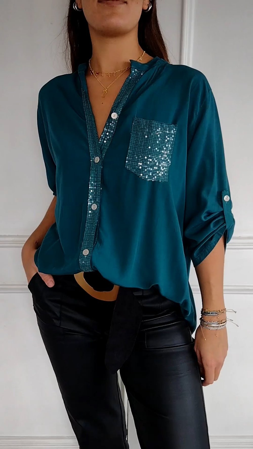 COTTON V™ | V-Neck Sequin Mid-Sleeve Casual Top