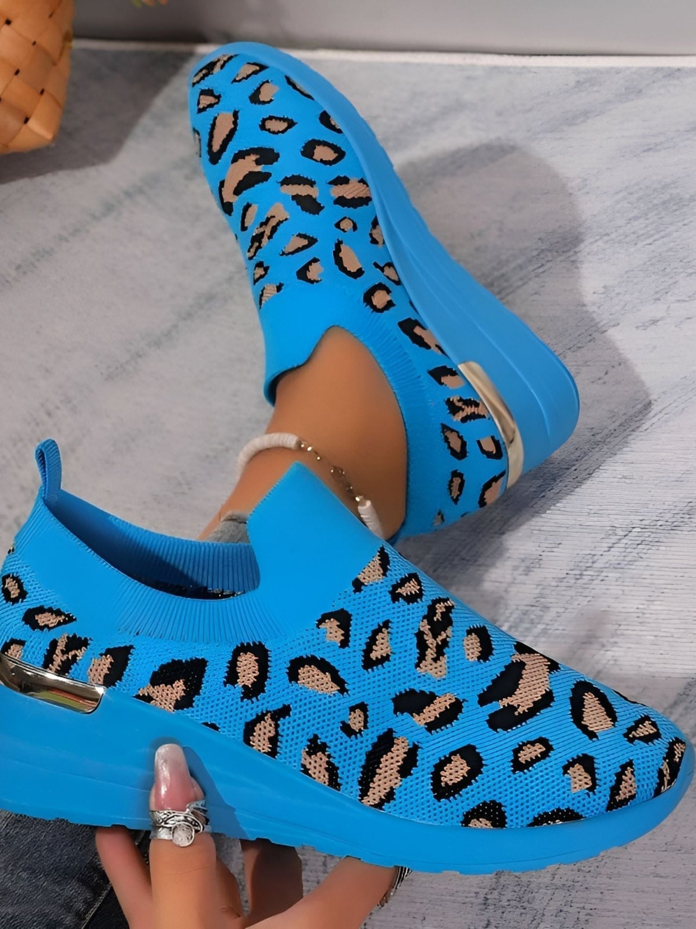 Aeloria™ – Trendy Everyday Sneakers